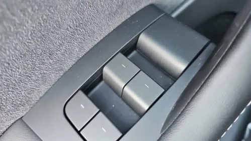2023 Tesla Model Y 7SAYGAEE8PF933734