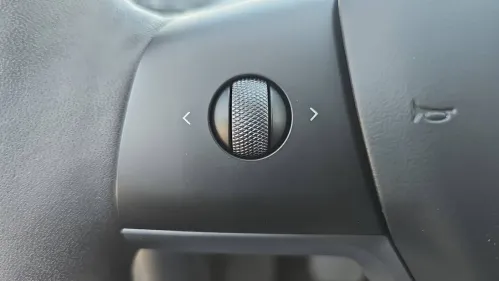 2023 Tesla Model Y 7SAYGAEE8PF933734