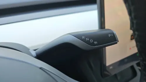 2023 Tesla Model Y 7SAYGAEE8PF933734