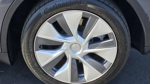 2023 Tesla Model Y 7SAYGDEE0PA144802