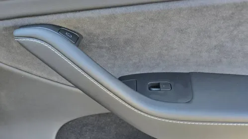 2023 Tesla Model Y 7SAYGDEE0PA144802