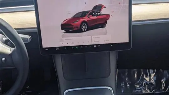 2023 Tesla Model Y 7SAYGDEE5PF705577