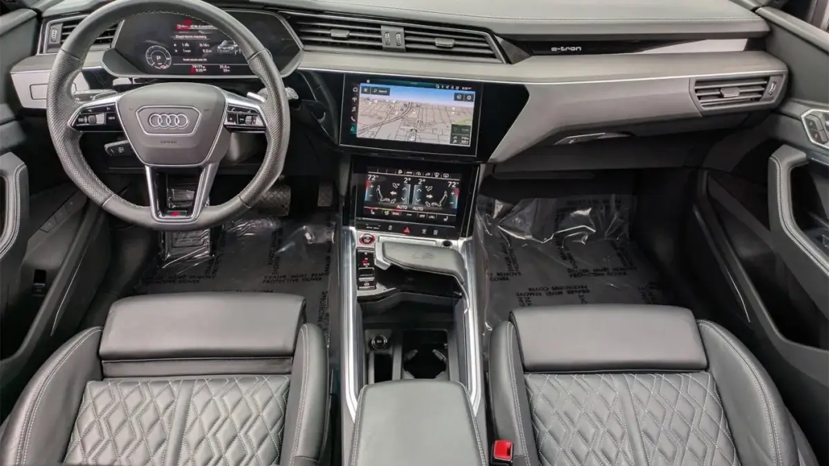 2023 Audi e-tron S - Images - 7