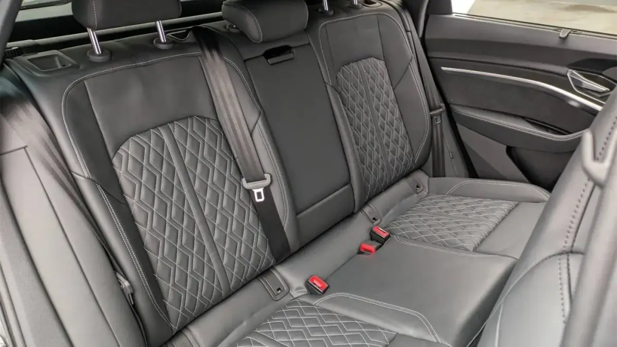 2023 Audi e-tron S - Images - 29
