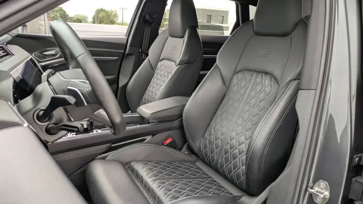 2023 Audi e-tron S - Images - 30