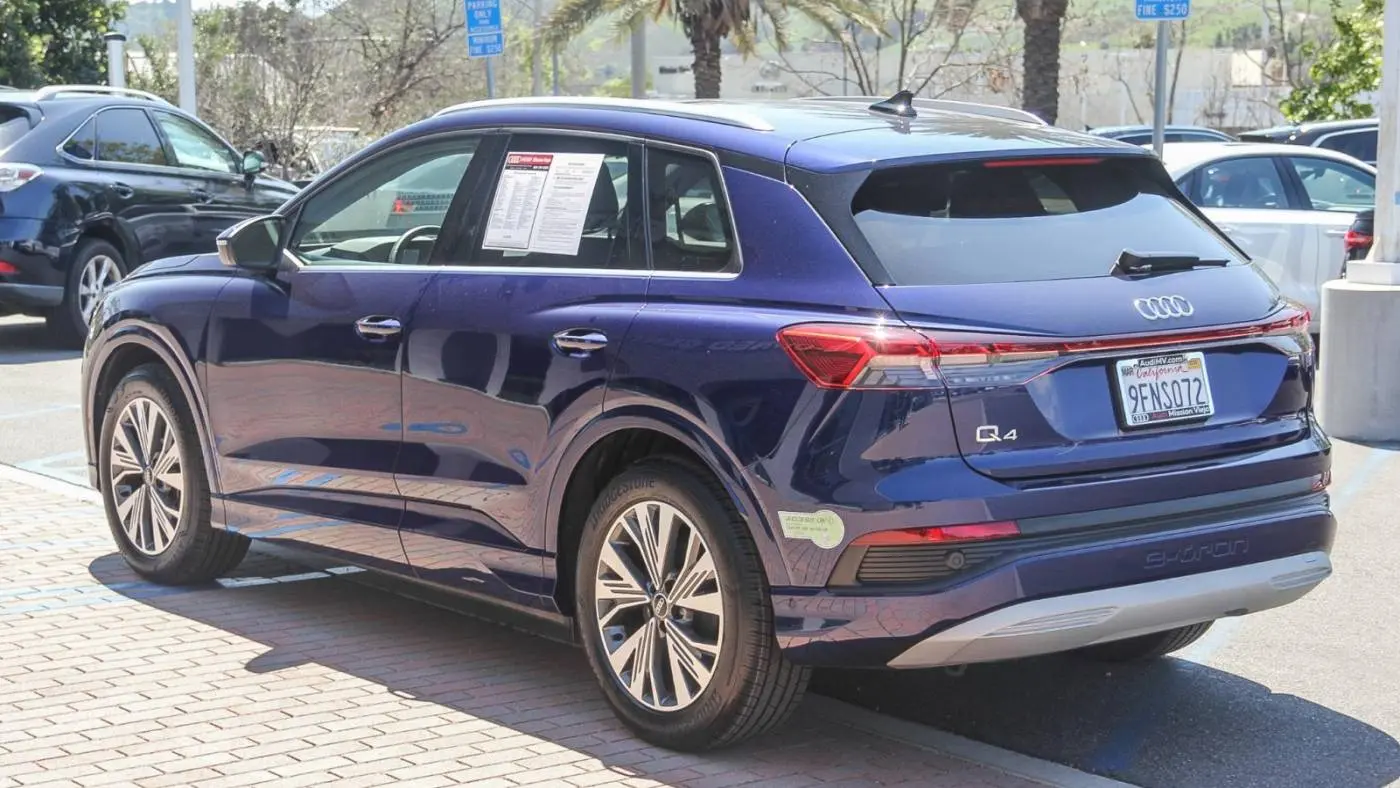 2023 Audi Q4 e-tron WA1BCBFZXPP015568