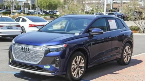 2023 Audi Q4 e-tron WA1BCBFZXPP015568