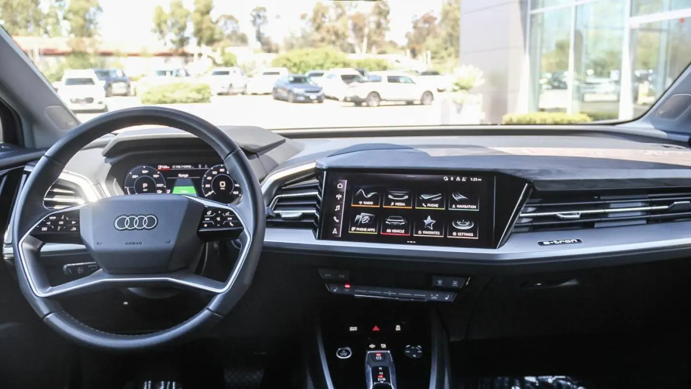 2023 Audi Q4 e-tron WA1BCBFZXPP015568