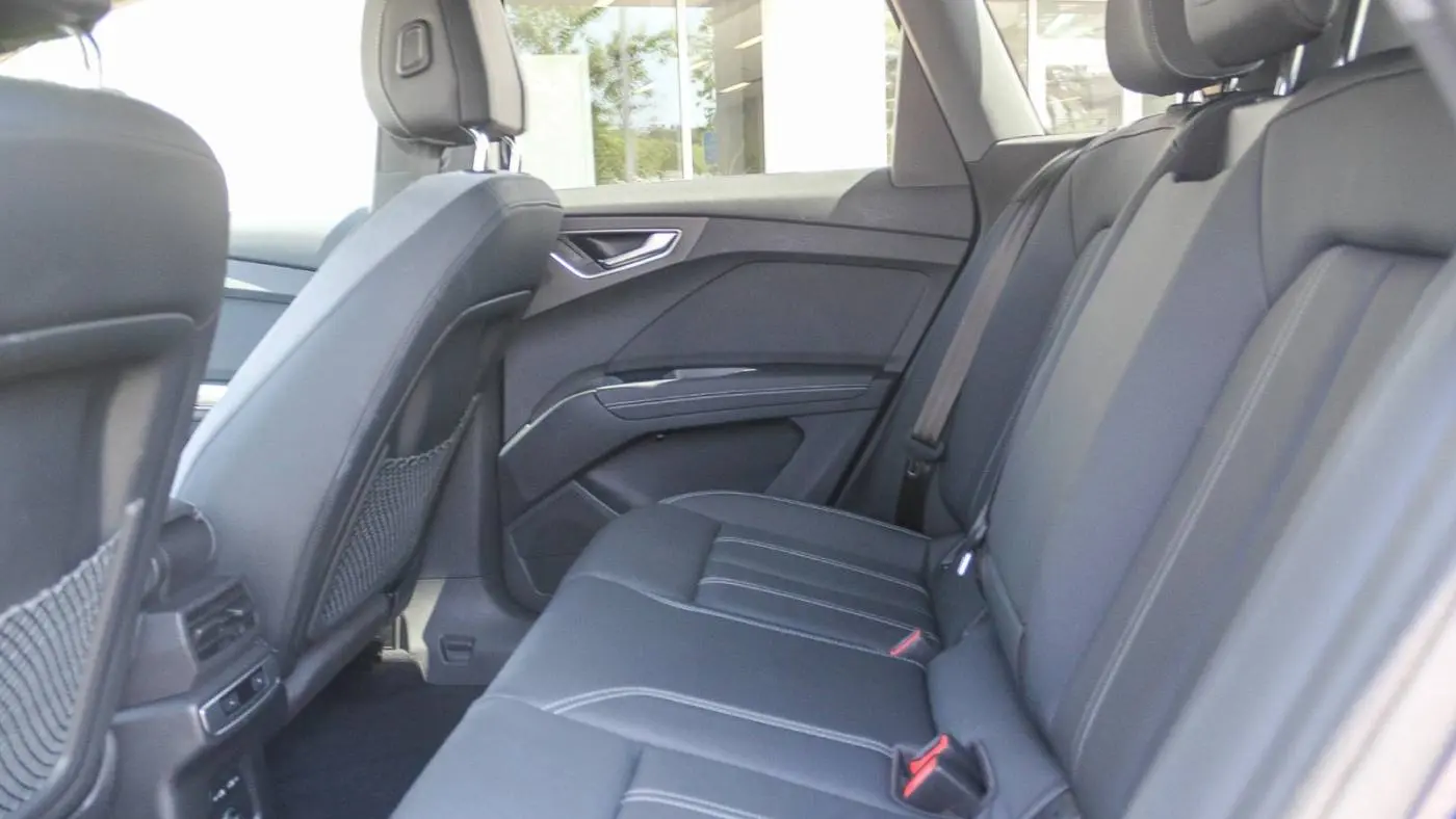 2023 Audi Q4 e-tron WA1BCBFZXPP015568