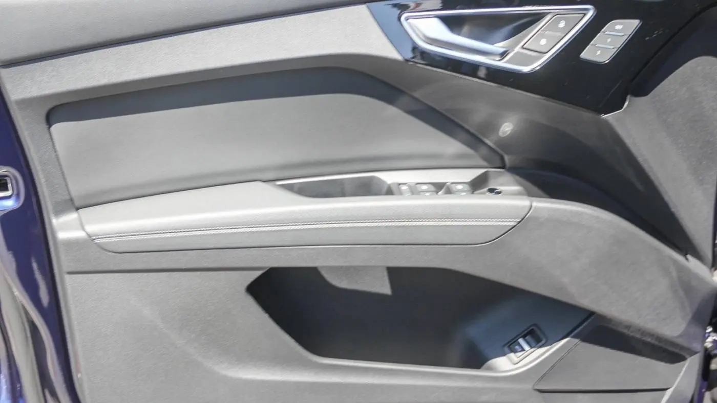 2023 Audi Q4 e-tron WA1BCBFZXPP015568