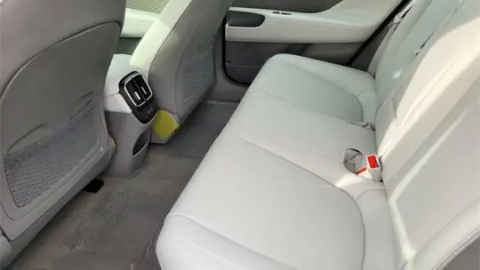 2025 Hyundai IONIQ 6 KMHM34AAXSA096445