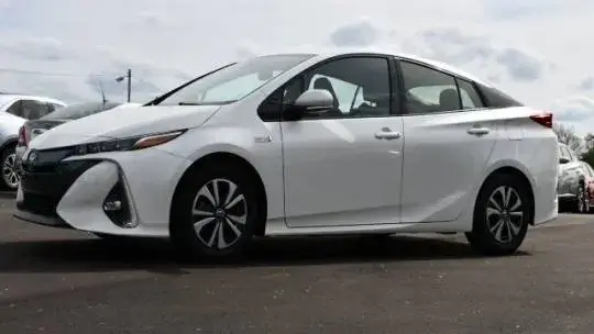 2019 Toyota Prius Prime - Images - 3