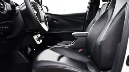 2019 Toyota Prius Prime - Images - 16