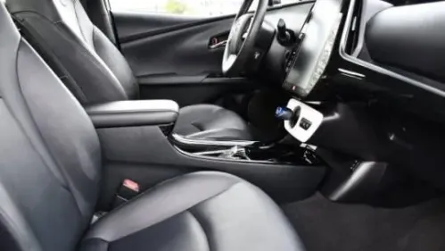 2019 Toyota Prius Prime - Images - 31