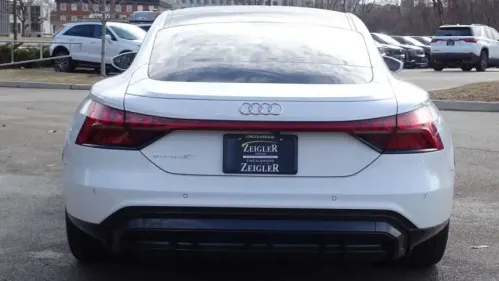 2022 Audi e-tron GT WAUFJBFWXN7006317