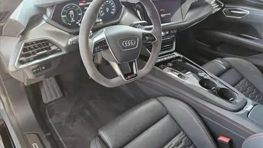 2022 Audi RS e-tron GT - Images - 6