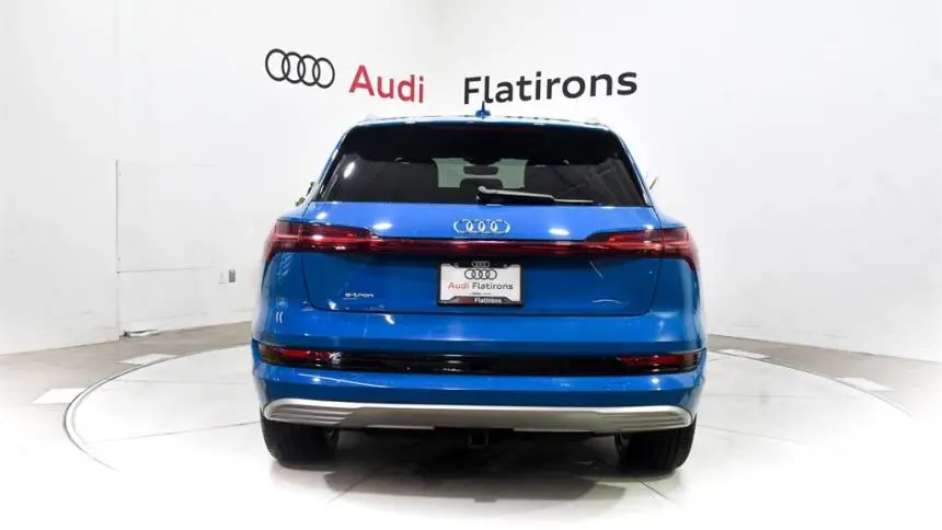 2019 Audi e-tron WA1VABGE6KB020724