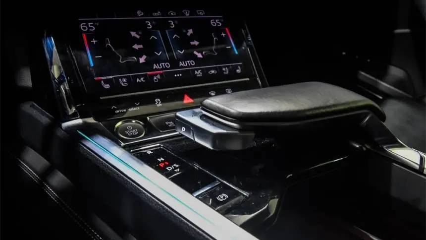 2019 Audi e-tron WA1VABGE6KB020724