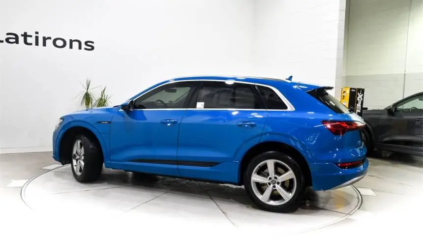2019 Audi e-tron WA1VABGE6KB020724