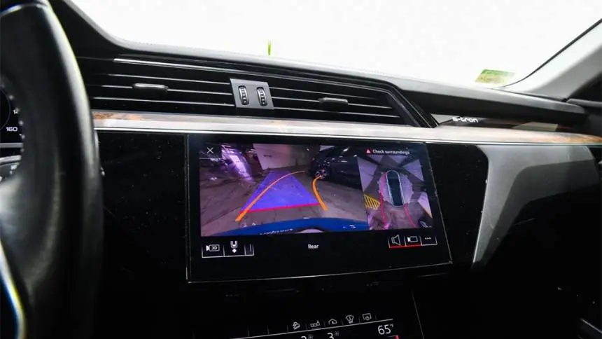 2019 Audi e-tron WA1VABGE6KB020724