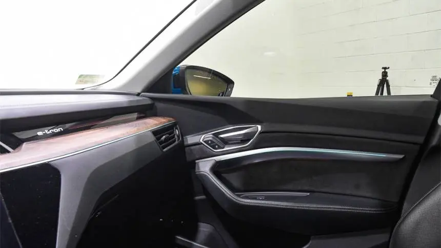 2019 Audi e-tron WA1VABGE6KB020724
