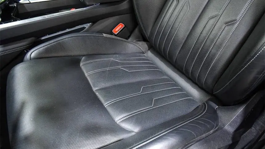 2019 Audi e-tron WA1VABGE6KB020724