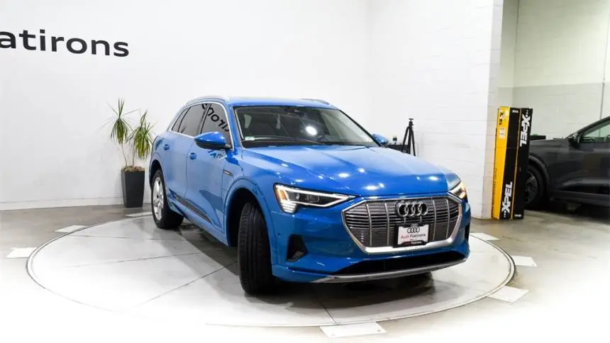 2019 Audi e-tron WA1VABGE6KB020724