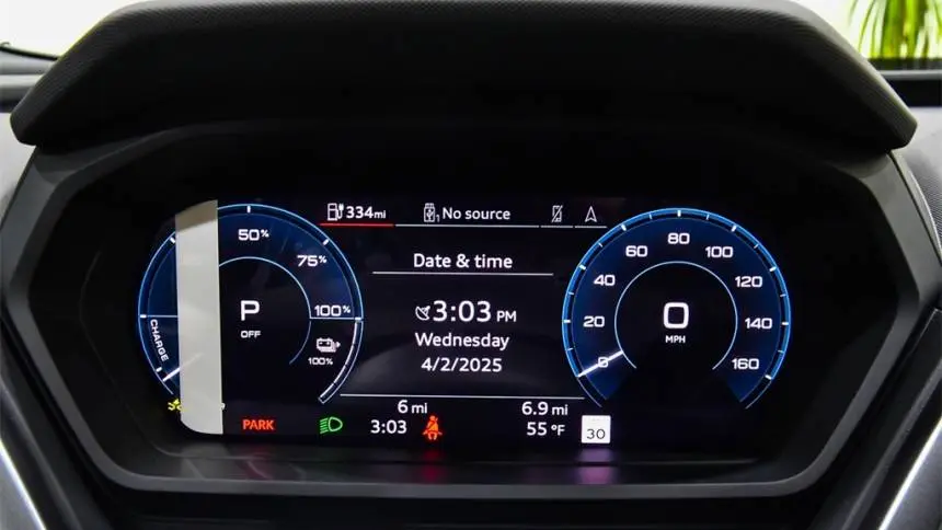 2025 Audi Q4 e-tron WA1LUBFZ6SP043605