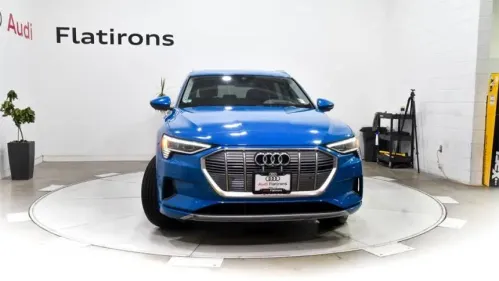 2019 Audi e-tron WA1VABGE6KB020724
