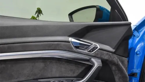 2019 Audi e-tron WA1VABGE6KB020724