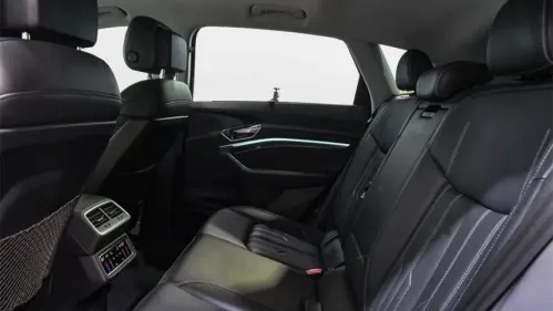 2019 Audi e-tron WA1VABGE6KB020724