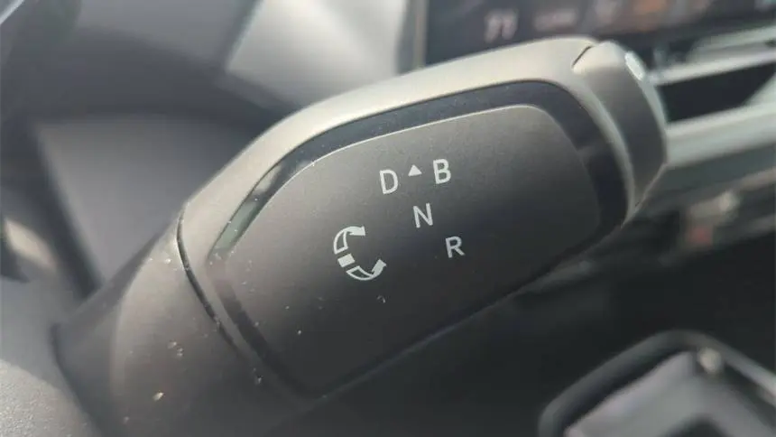 2025 Volkswagen ID.4 1V2DSPE88SC005501