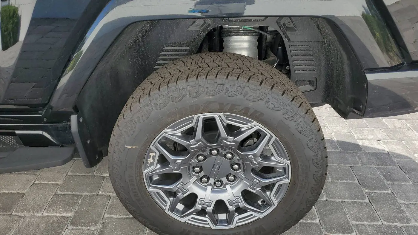 2025 GMC HUMMER EV Pickup 1GT40DDB7SU112293
