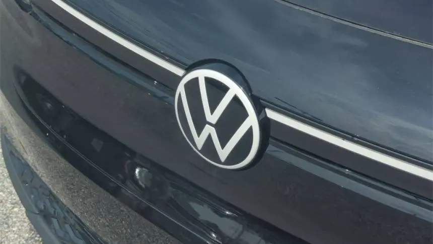 2025 Volkswagen ID.4 1V2DSPE88SC005501