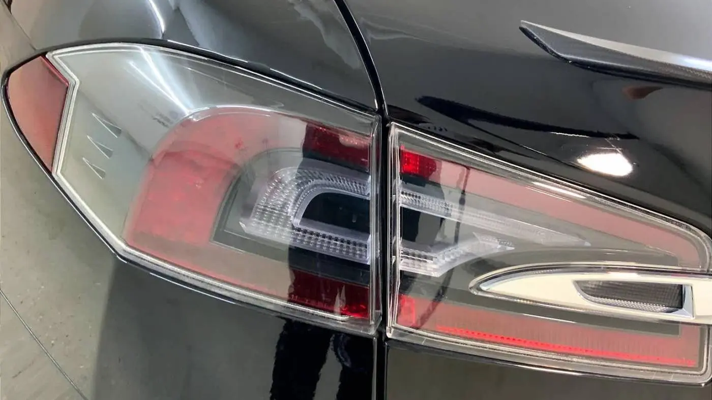 2021 Tesla Model S 5YJSA1E43MF418518