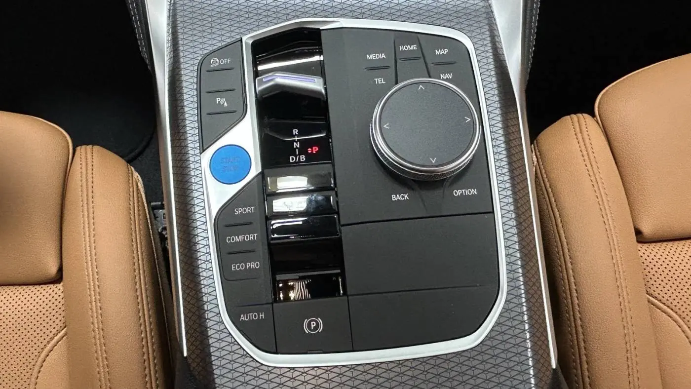 2025 BMW i4 WBY33HD0XSFU98803