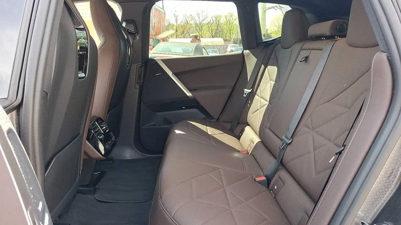 2025 BMW iX WB523CF05SCU42407