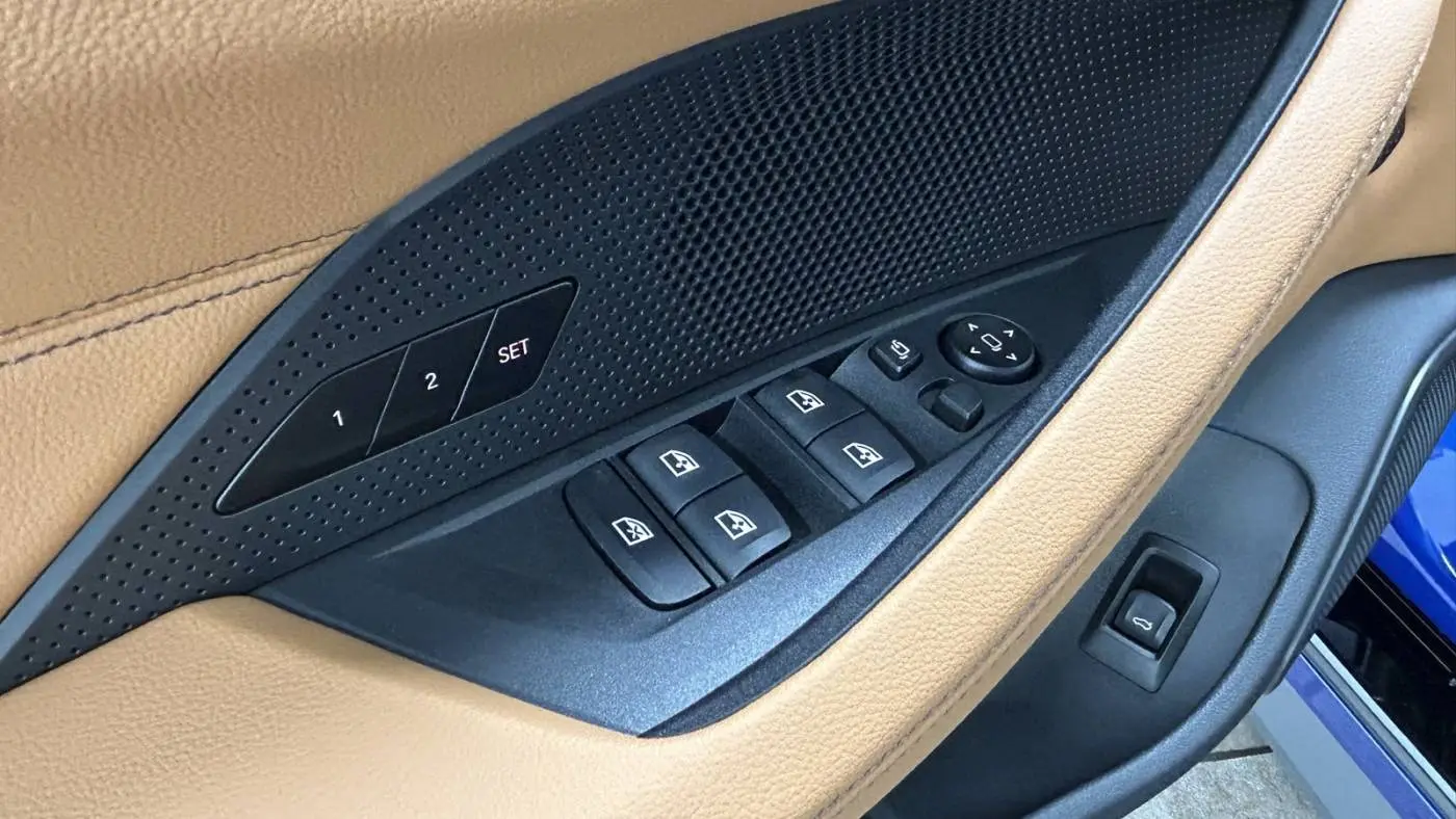 2025 BMW i4 WBY33HD0XSFU98803