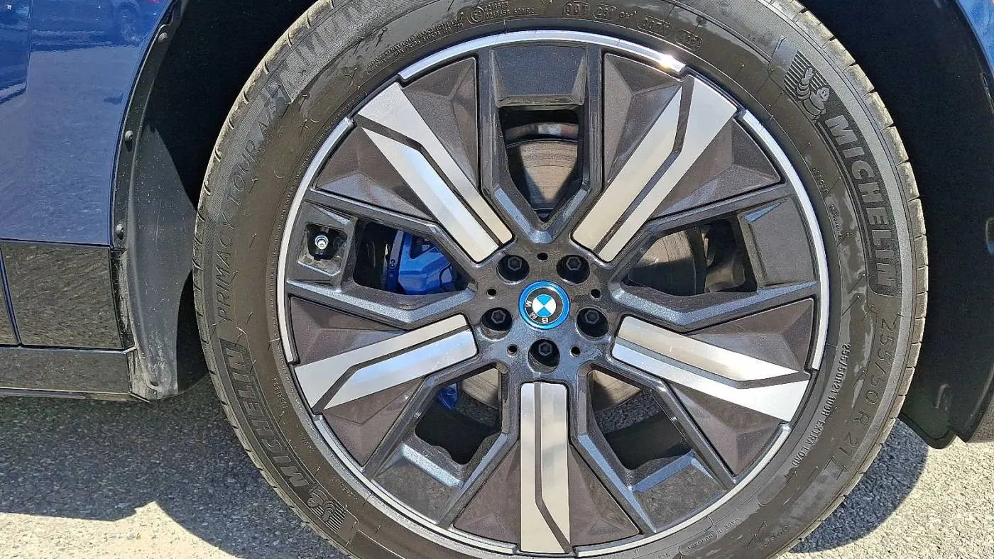 2025 BMW iX WB523CF05SCU42407
