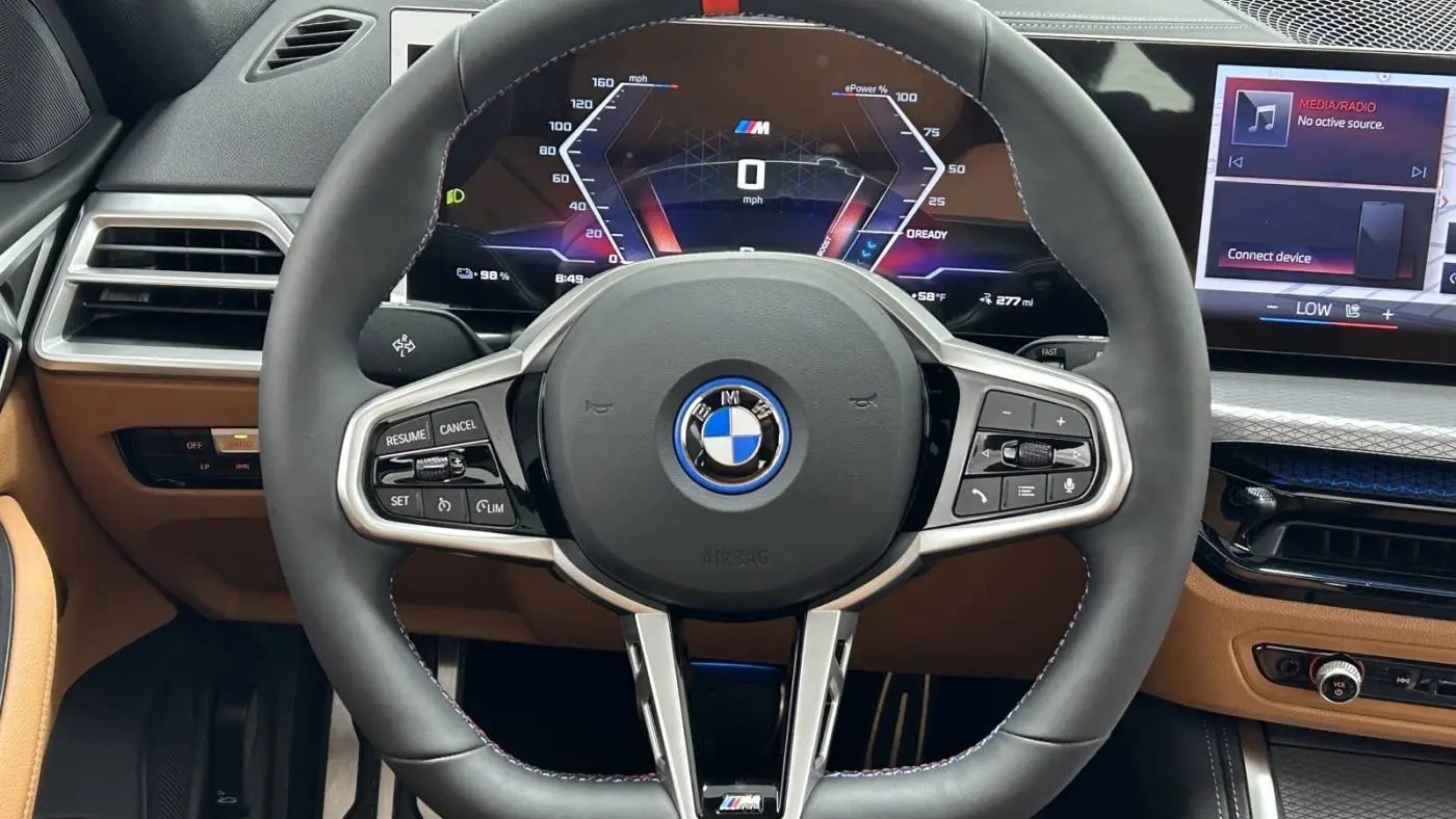 2025 BMW i4 WBY33HD0XSFU98803