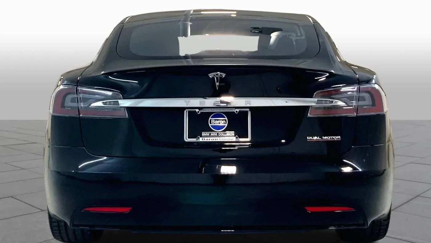 2021 Tesla Model S 5YJSA1E43MF418518