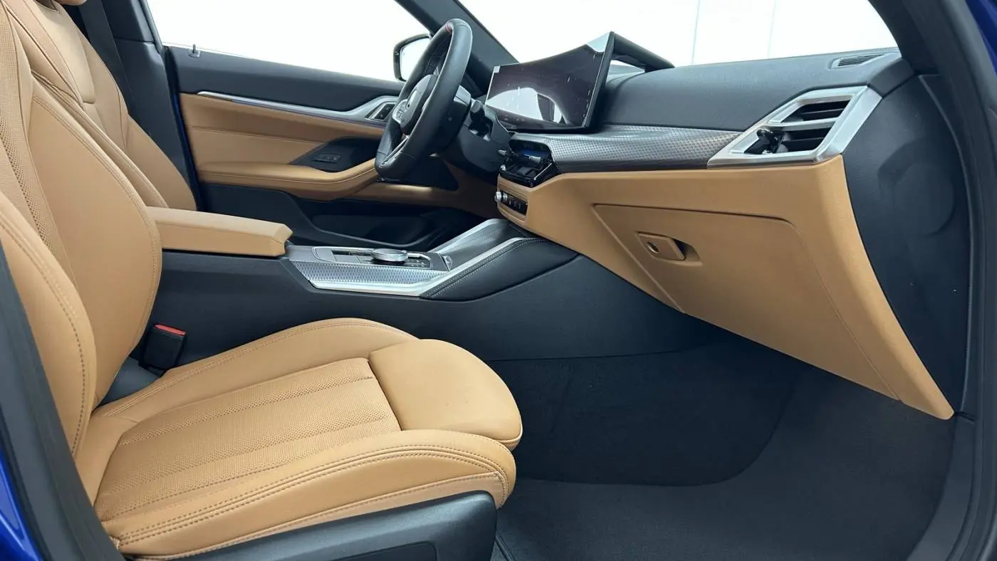 2025 BMW i4 WBY33HD0XSFU98803