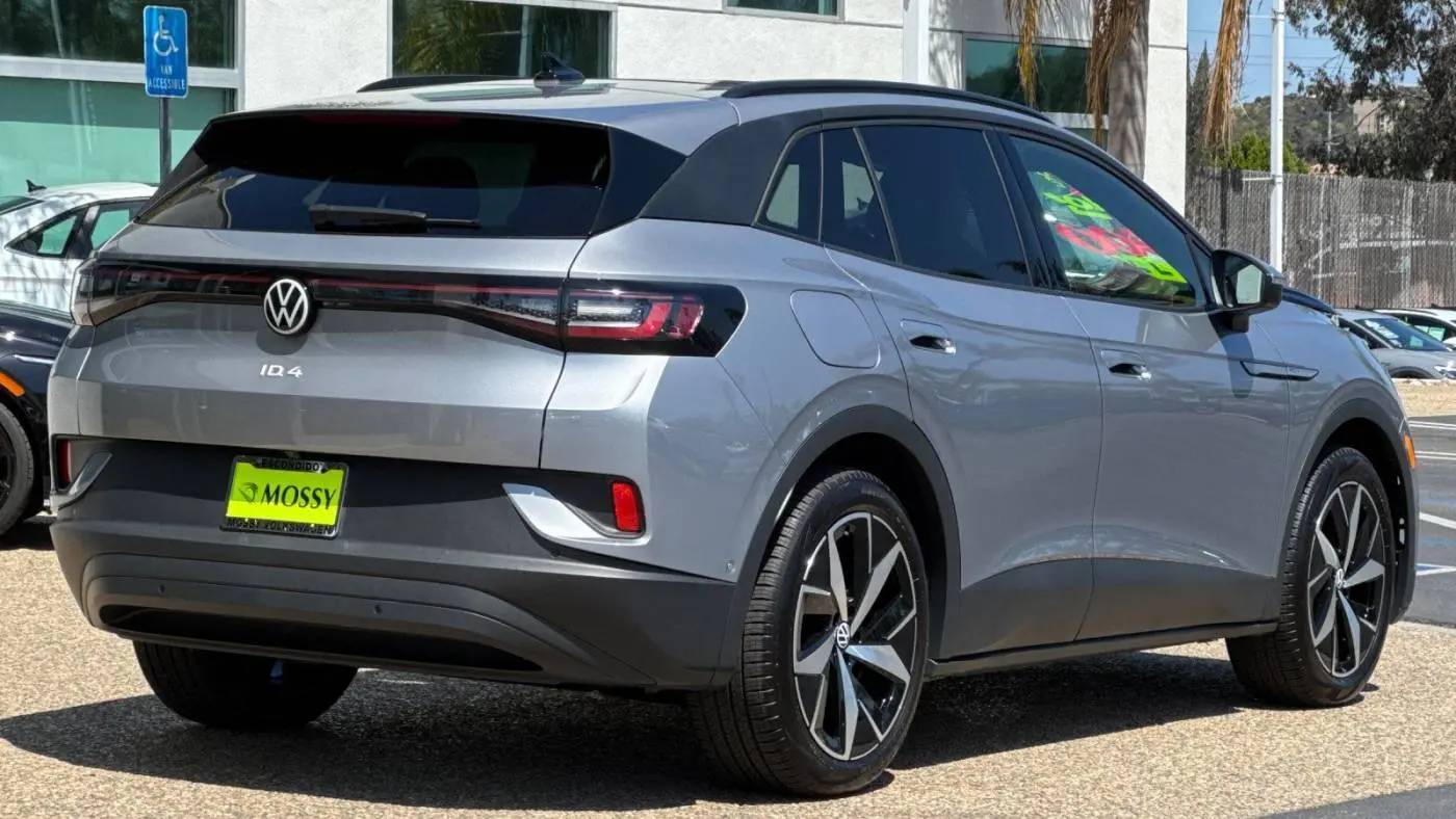 2025 Volkswagen ID.4 1V2VRPE81SC004383
