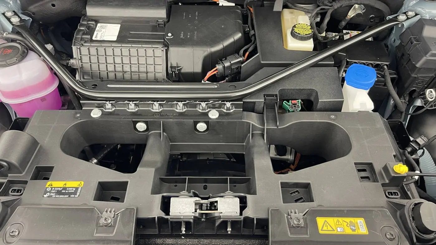 2025 Volkswagen ID.4 1V2WSPE85SC004878