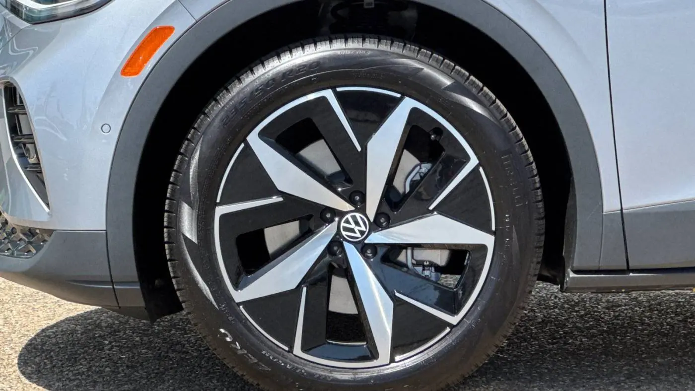 2025 Volkswagen ID.4 1V2VRPE81SC004383