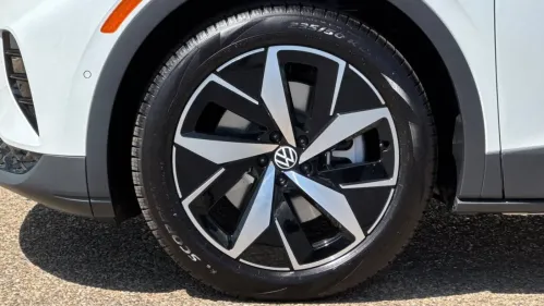 2025 Volkswagen ID.4 1V2VRPE87SC004078
