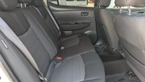 2022 Nissan LEAF 1N4AZ1CV6NC560141