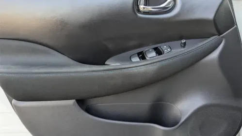 2022 Nissan LEAF 1N4AZ1CV6NC560141