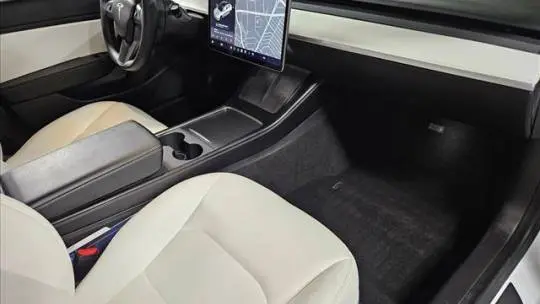 2021 Tesla Model 3 5YJ3E1EB4MF925208