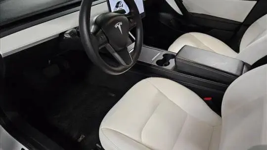 2021 Tesla Model 3 5YJ3E1EB4MF925208